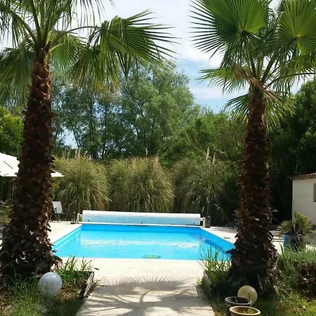 Bed & Breakfast Mas Des Cigognes